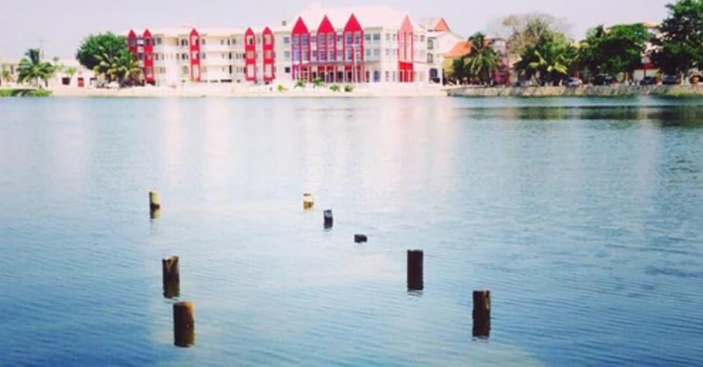 Ramada Tikal Isla De Flores Hotel Экстерьер фото