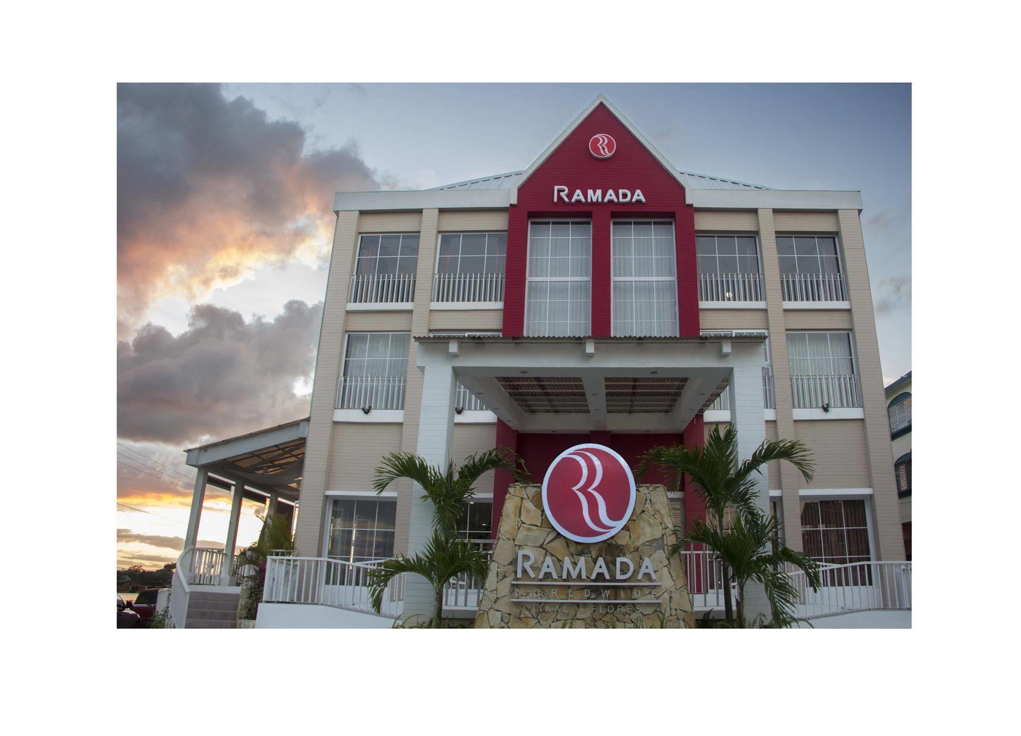 Ramada Tikal Isla De Flores Hotel Экстерьер фото